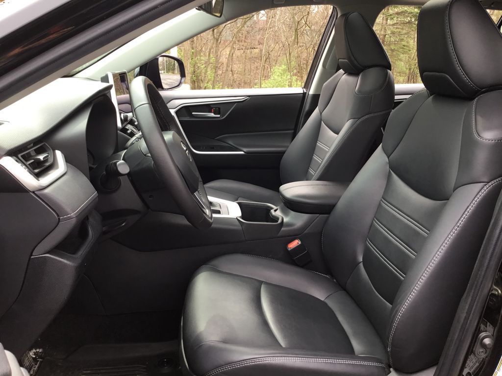 Thumbnail: 2023 Toyota RAV4 - 10