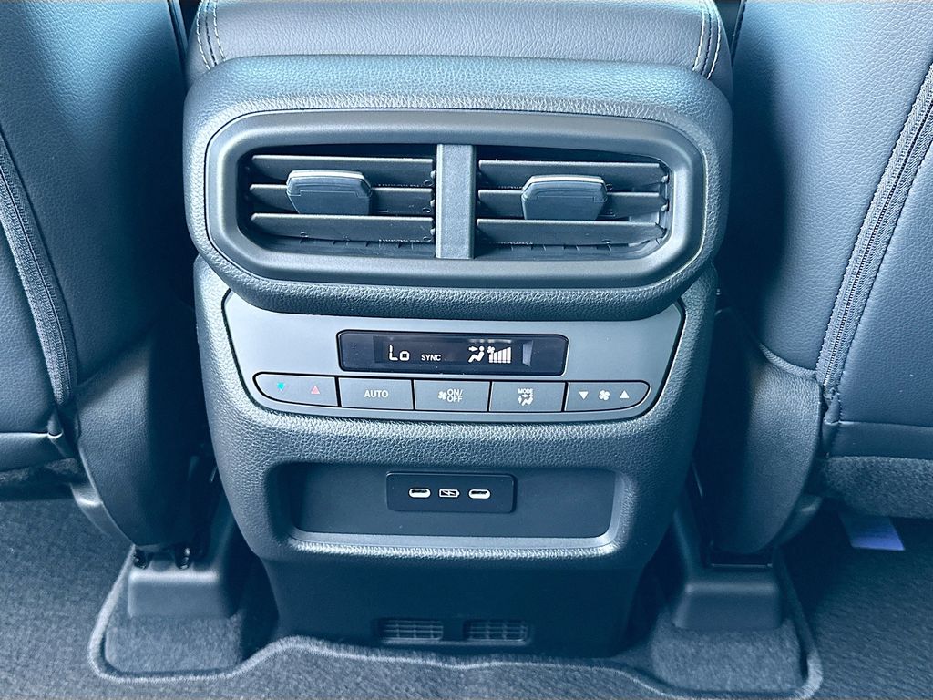 Thumbnail: 2025 Honda Pilot - 18