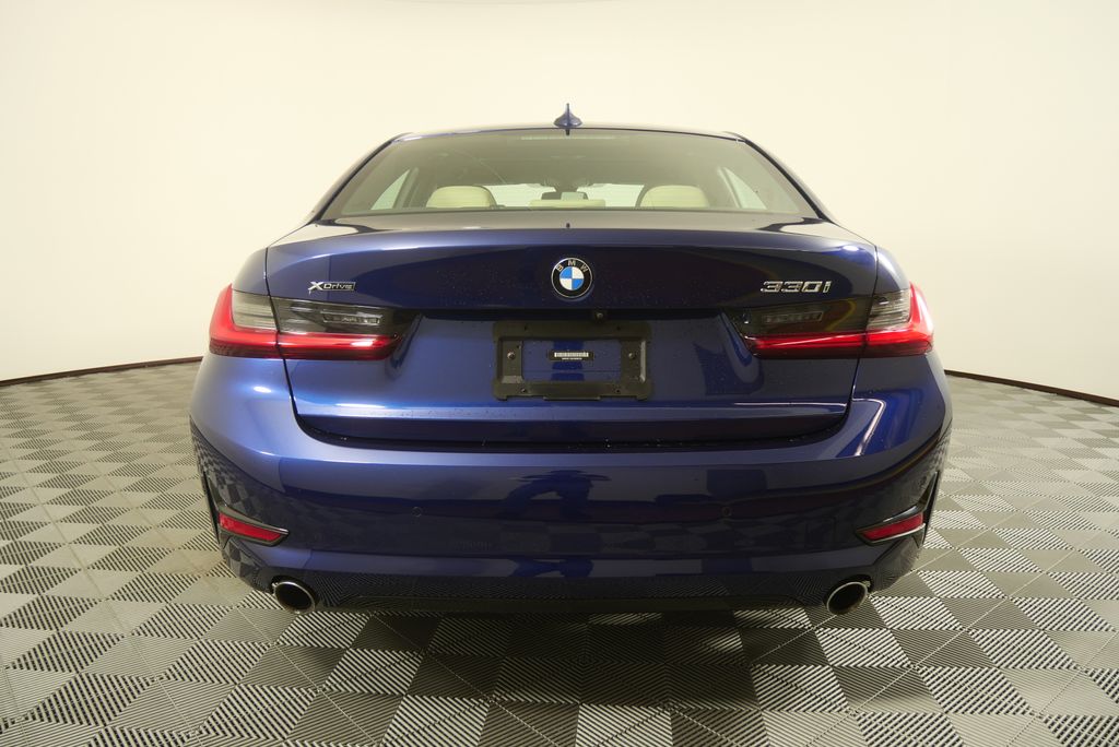 Thumbnail: 2020 BMW 3 Series - 4