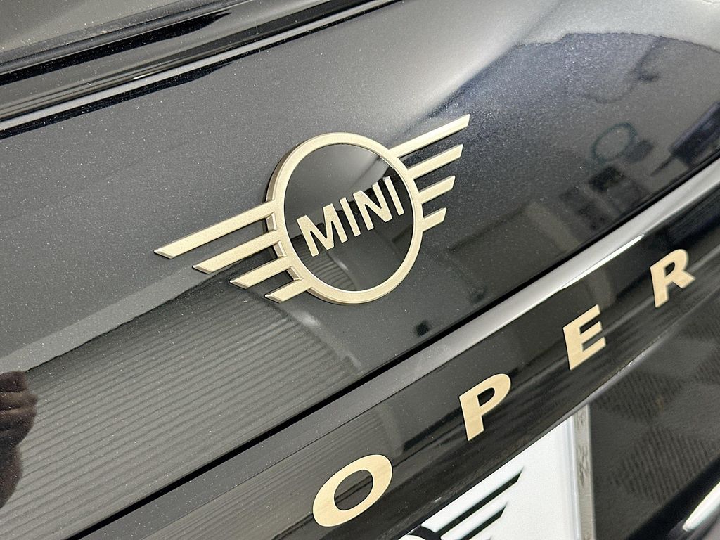 2025 MINI Cooper  21