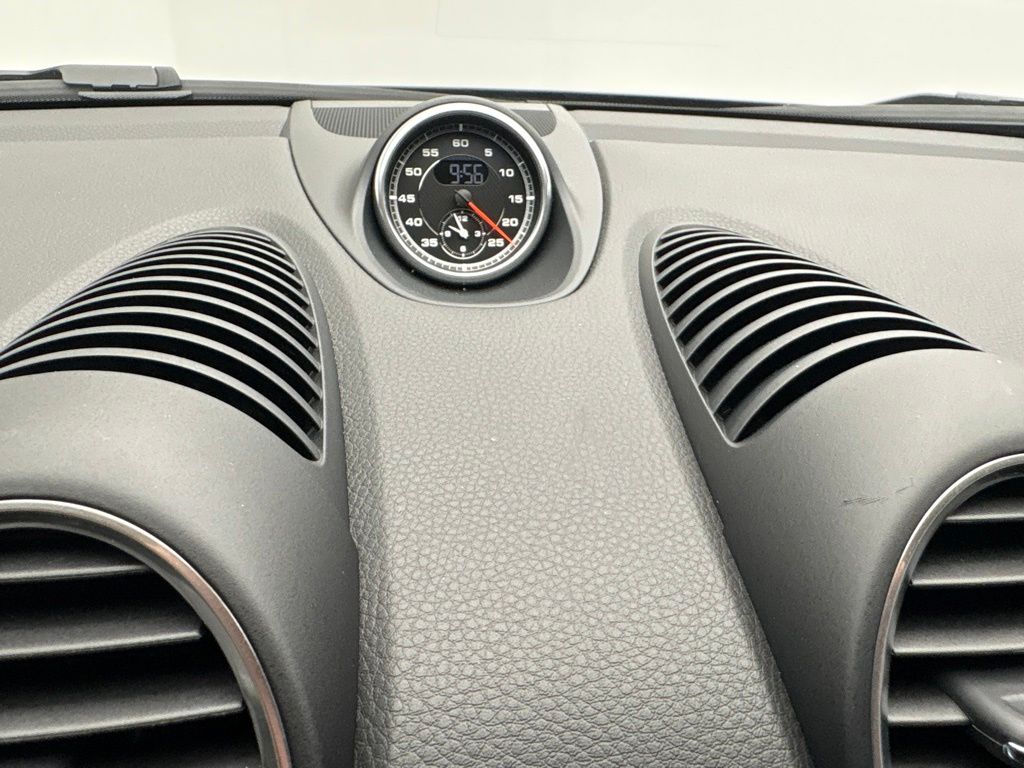 Thumbnail: 2025 Porsche 718 Cayman - 32