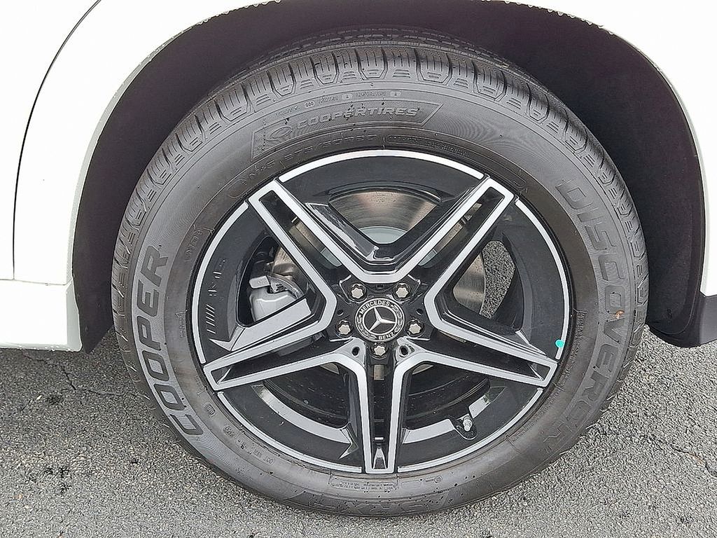 Thumbnail: 2026 Mercedes-Benz GLE - 5