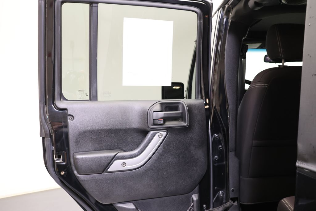 Thumbnail: 2013 Jeep Wrangler - 29