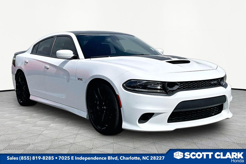 White Knuckle Clearcoat 2019 Dodge Charger R/T Scat Pack RWD Sedan Rear-Wheel Drive 8-Speed Automatic