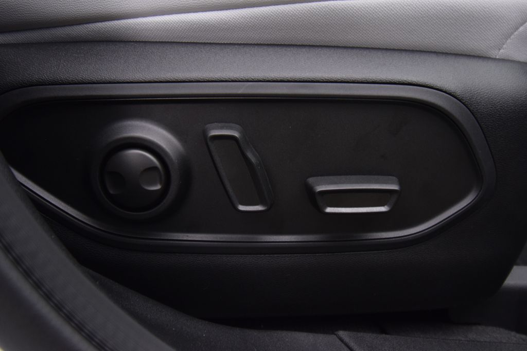 new 2026 Jeep Cherokee car, priced at $42,762