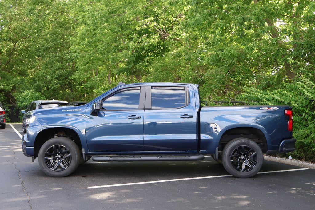 Thumbnail: 2022 Chevrolet Silverado 1500 - 4