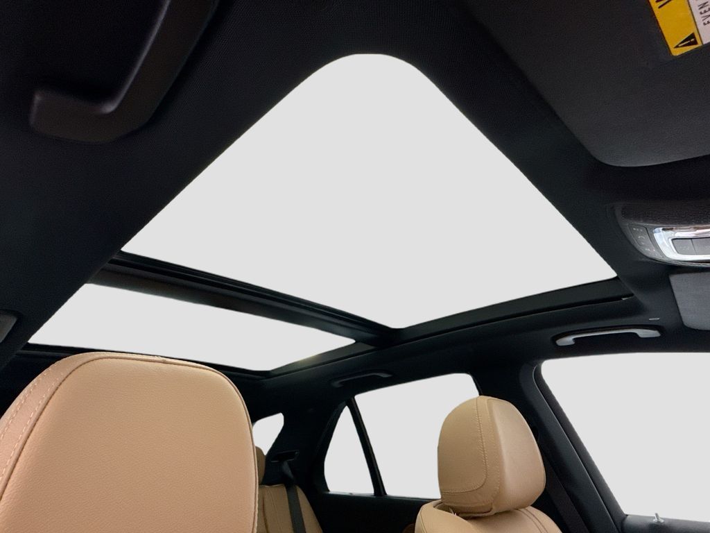 Thumbnail: 2026 Mercedes-Benz GLE - 17