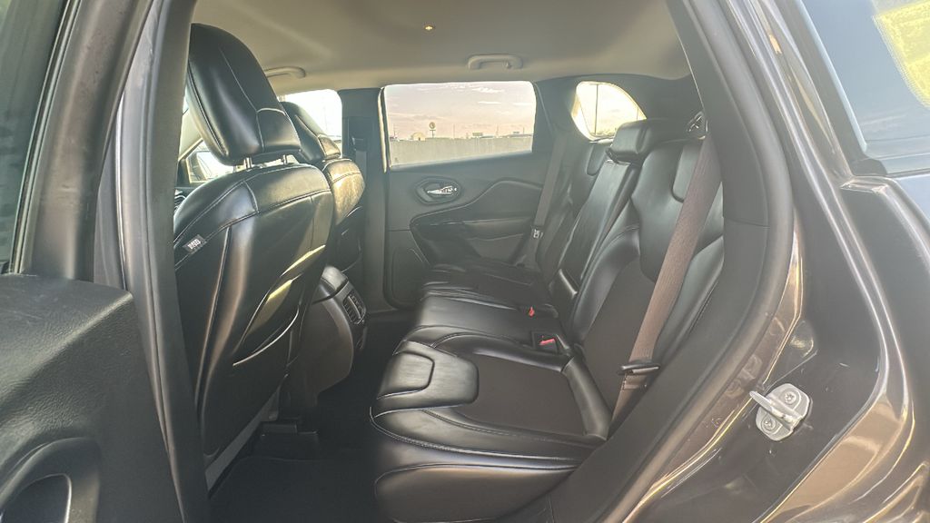 2020 Jeep Cherokee Latitude Plus Gray at South Houston Nissan