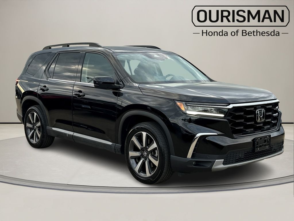 Crystal Black 2025 Honda Pilot Touring AWD SUV / Crossover All-Wheel Drive Automatic