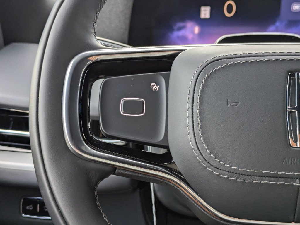 2027 Lincoln Navigator Reserve L