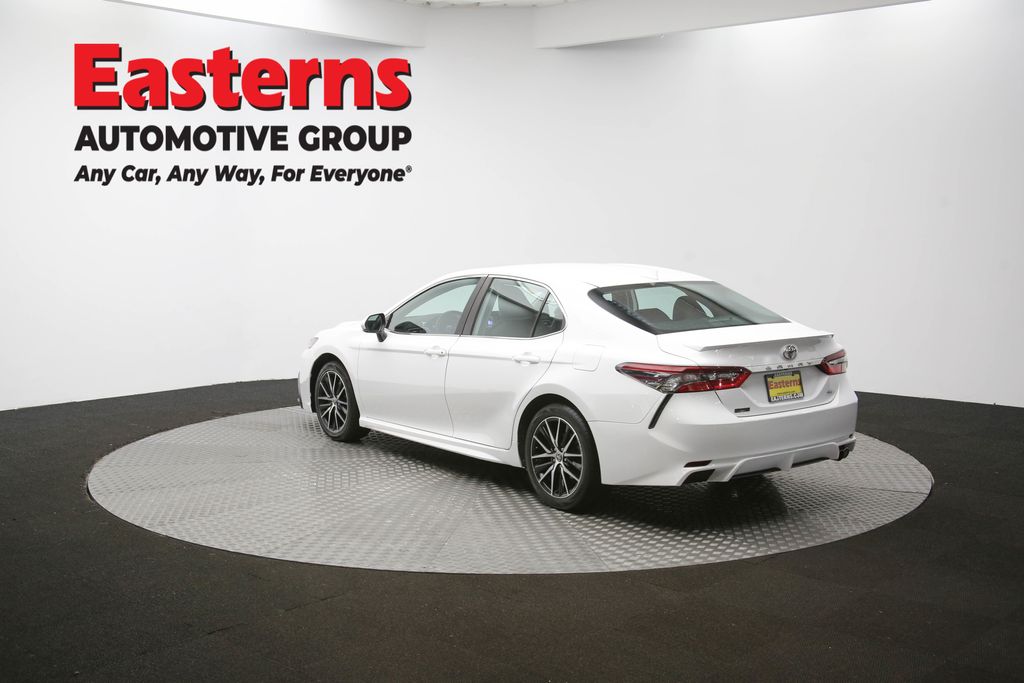 Used 2022 White Toyota SE image 61