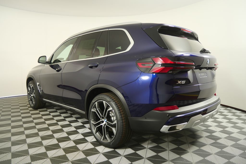 Thumbnail: 2026 BMW X5 - 5