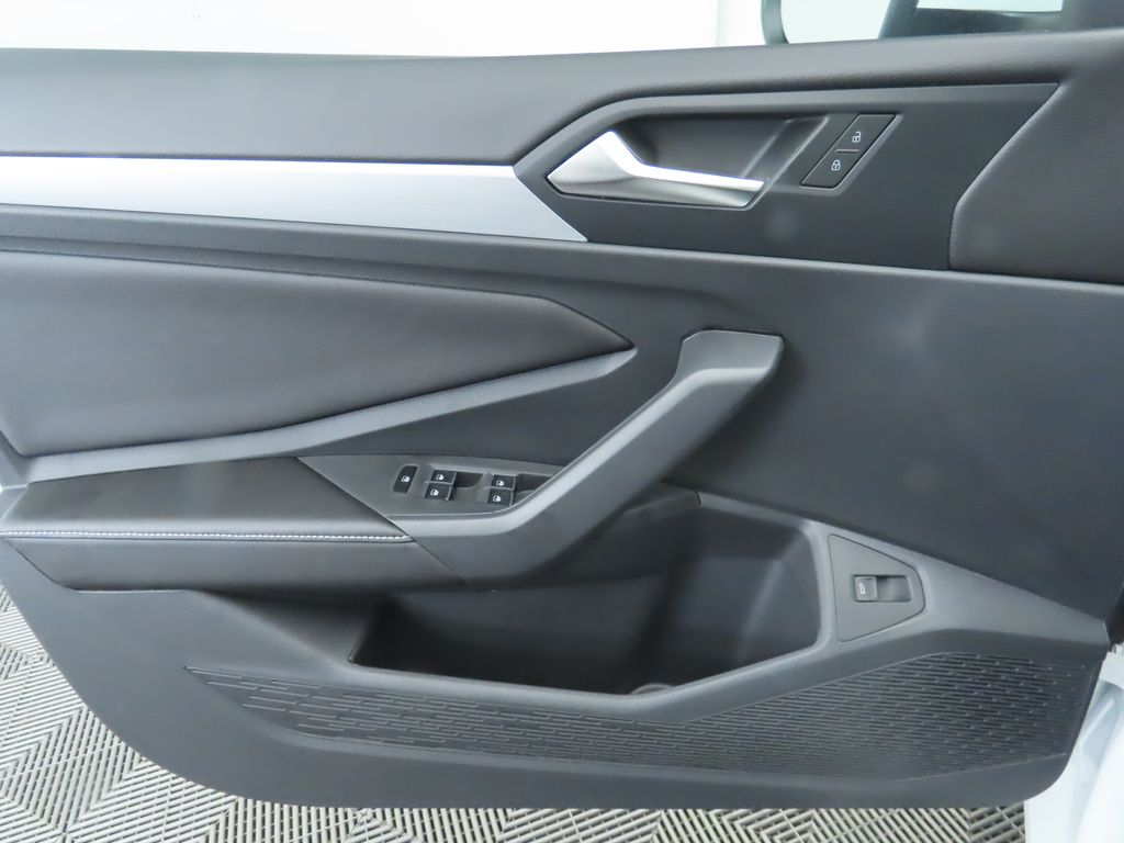 Thumbnail: 2026 Volkswagen Jetta - 24