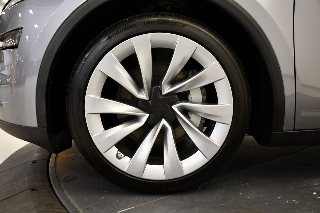 Thumbnail: 2026 Tesla Model Y - 12