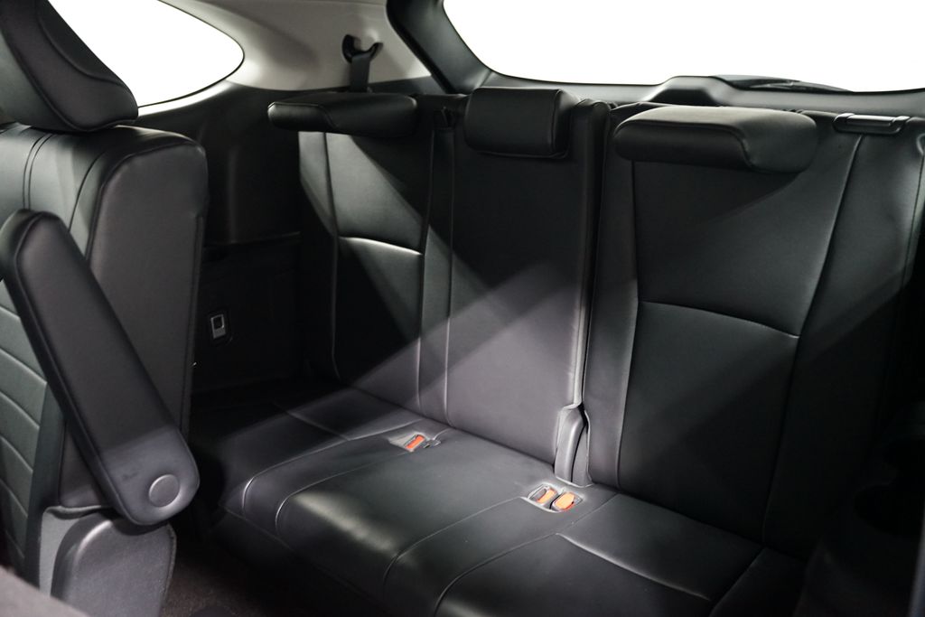 2023 Toyota Highlander XLE 29