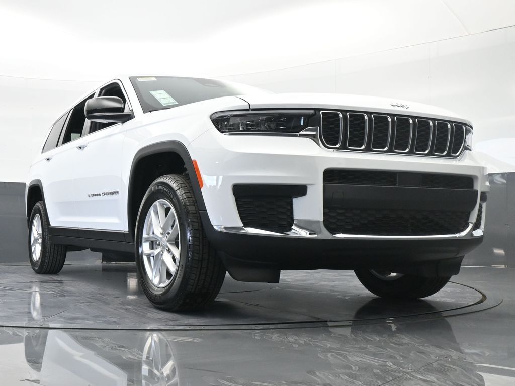 Used 2025 Bright White Clearcoat Jeep Laredo image 52