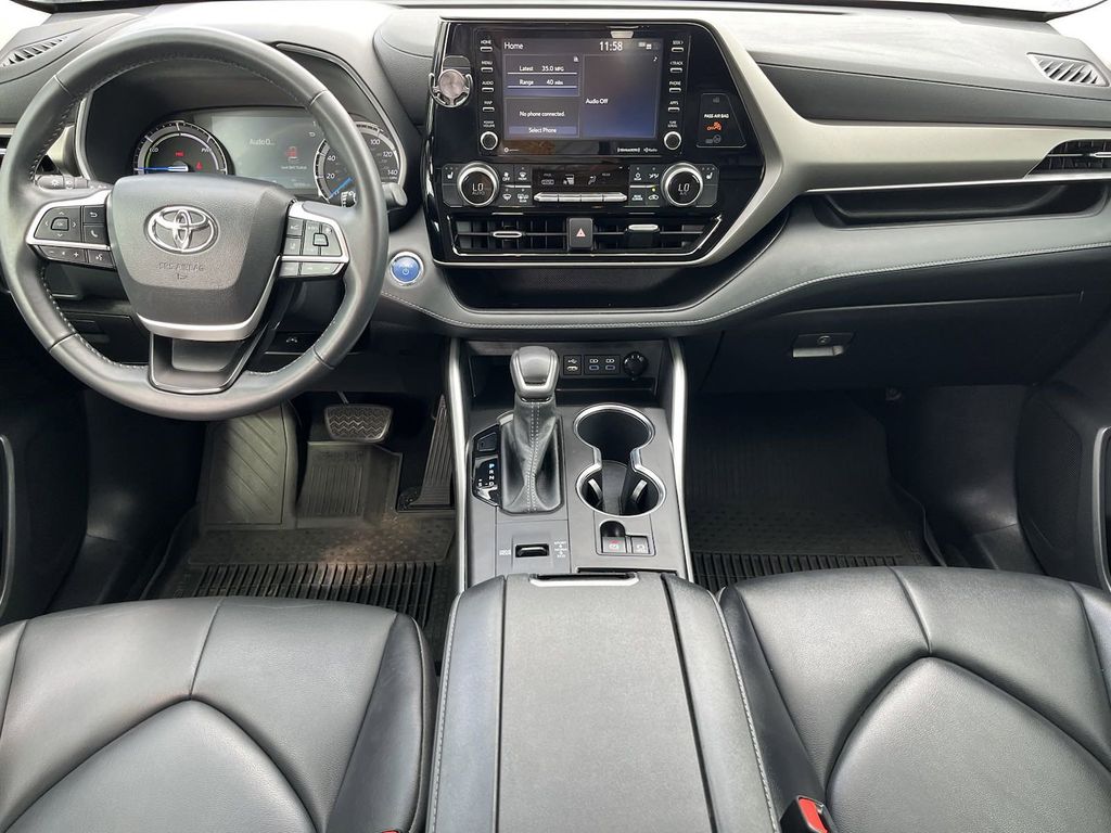 2022 Toyota Highlander Hybrid XLE 15