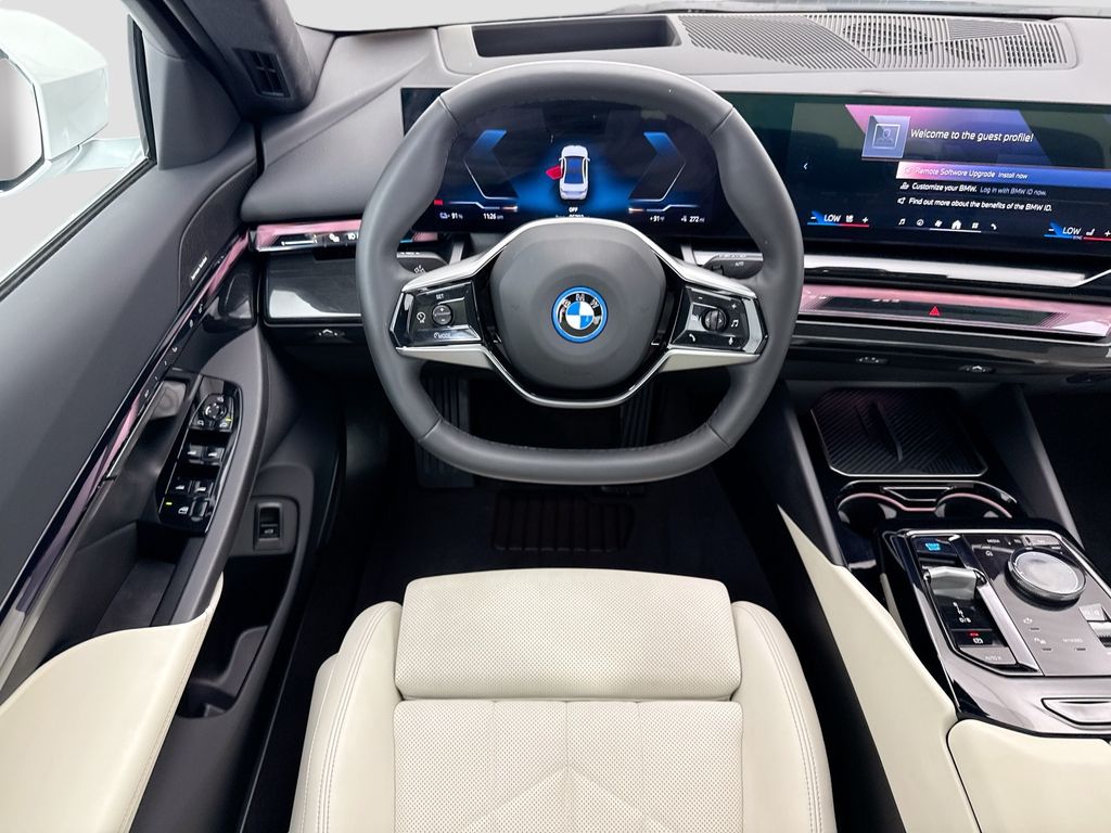 Thumbnail: 2026 BMW i5 - 10