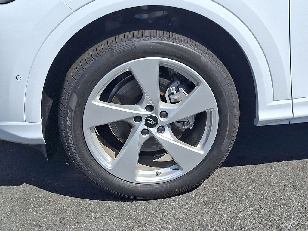 Thumbnail: 2026 Audi Q5 - 5