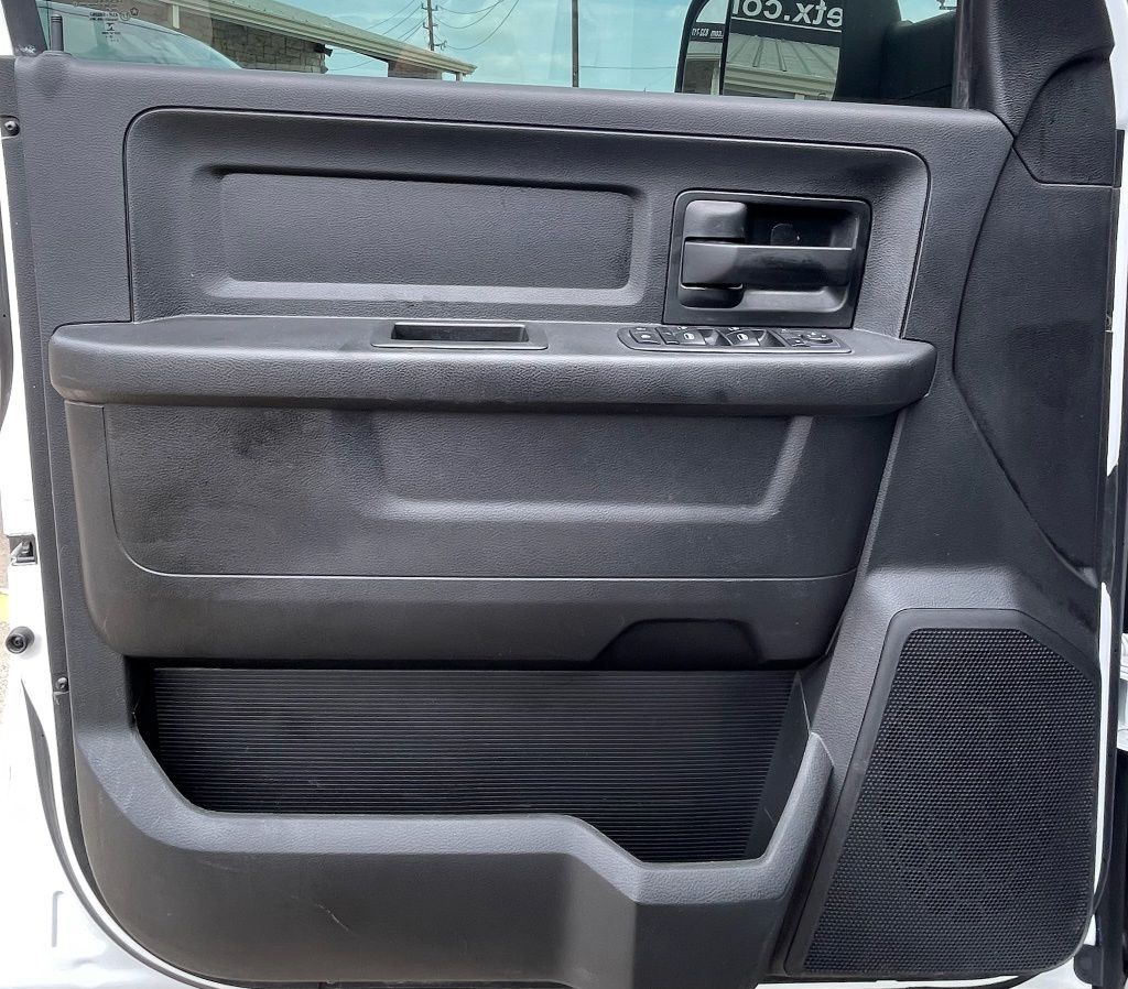 2018 Ram 2500 Tradesman White at EAG Ford Navasota