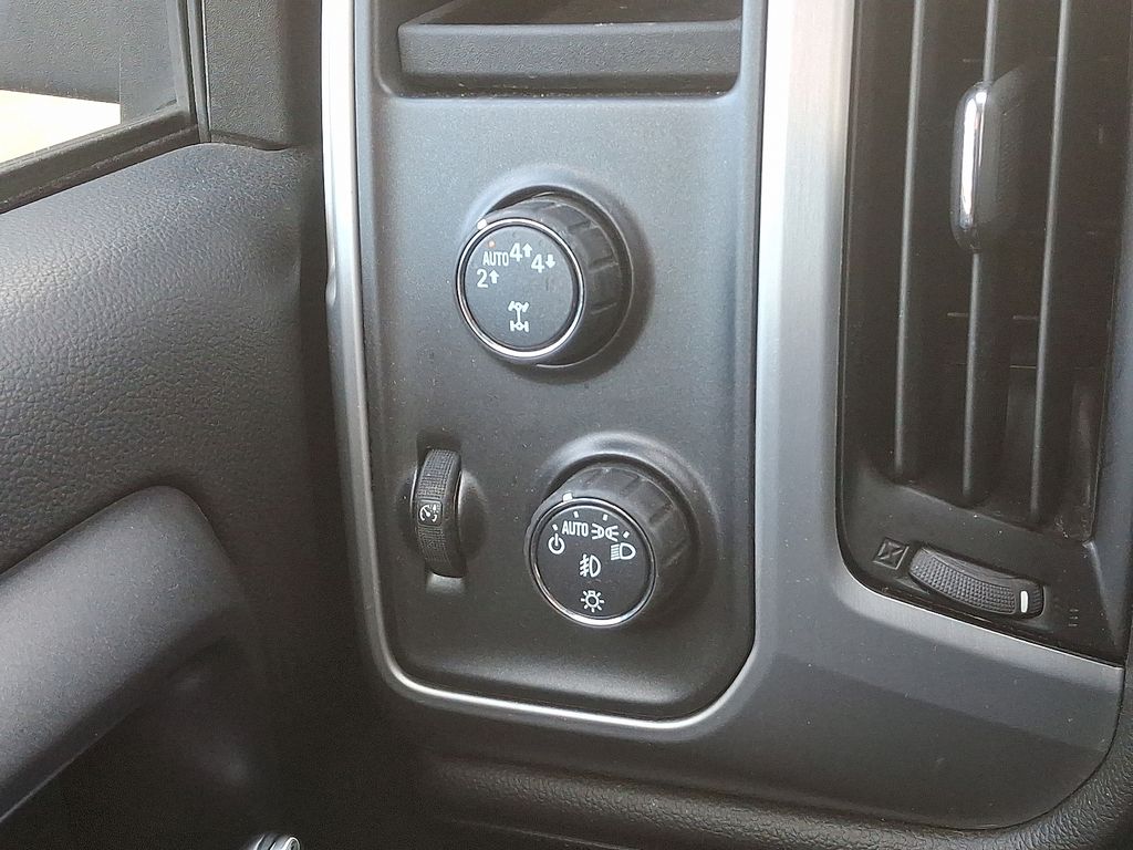 Thumbnail: 2018 GMC Sierra 1500 - 23