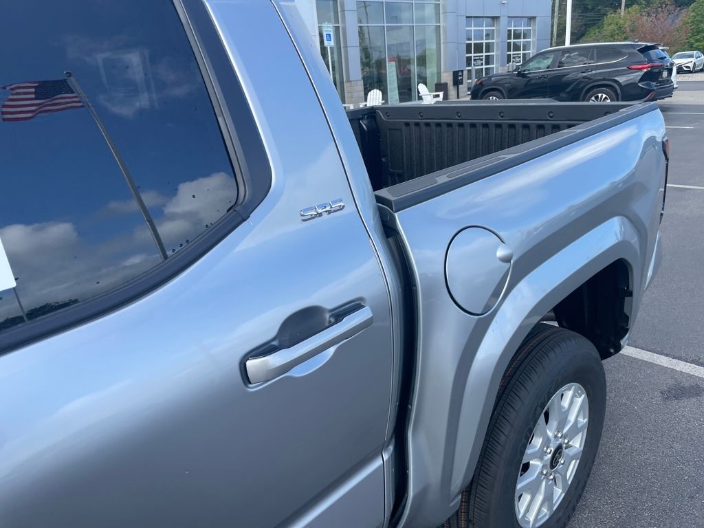 2025 Toyota Tacoma SR5 Double Cab photo 4