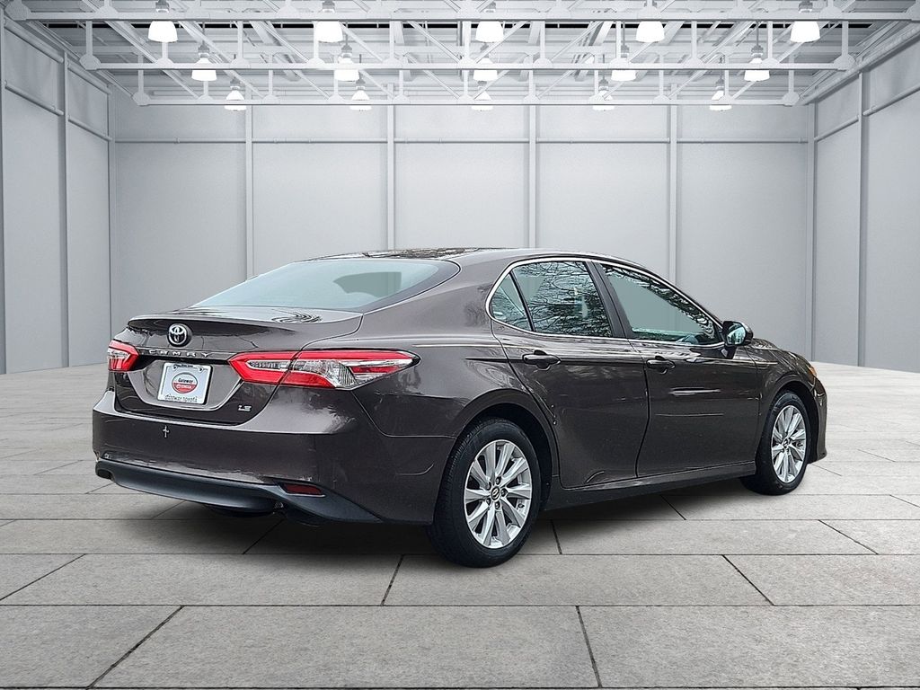 Thumbnail: 2018 Toyota Camry - 5
