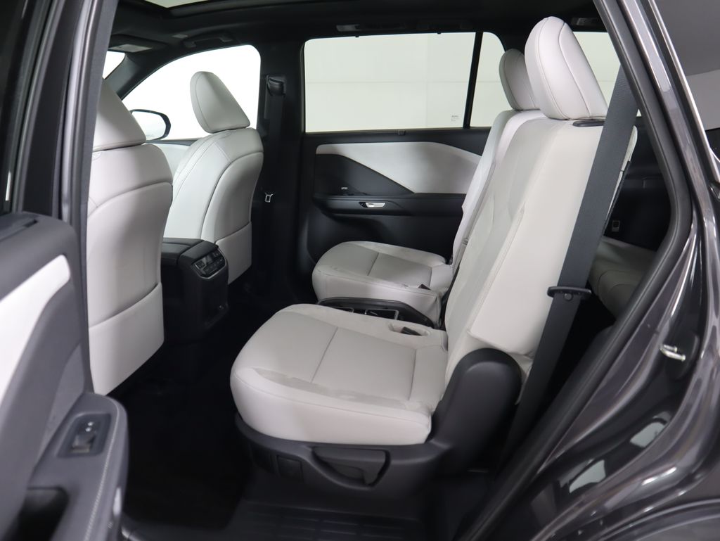 Thumbnail: 2025 Lexus TX - 21