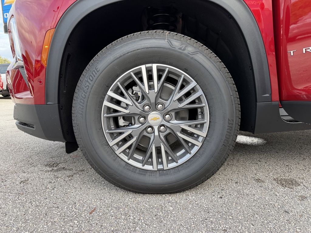 new 2026 Chevrolet Traverse car, priced at $42,995