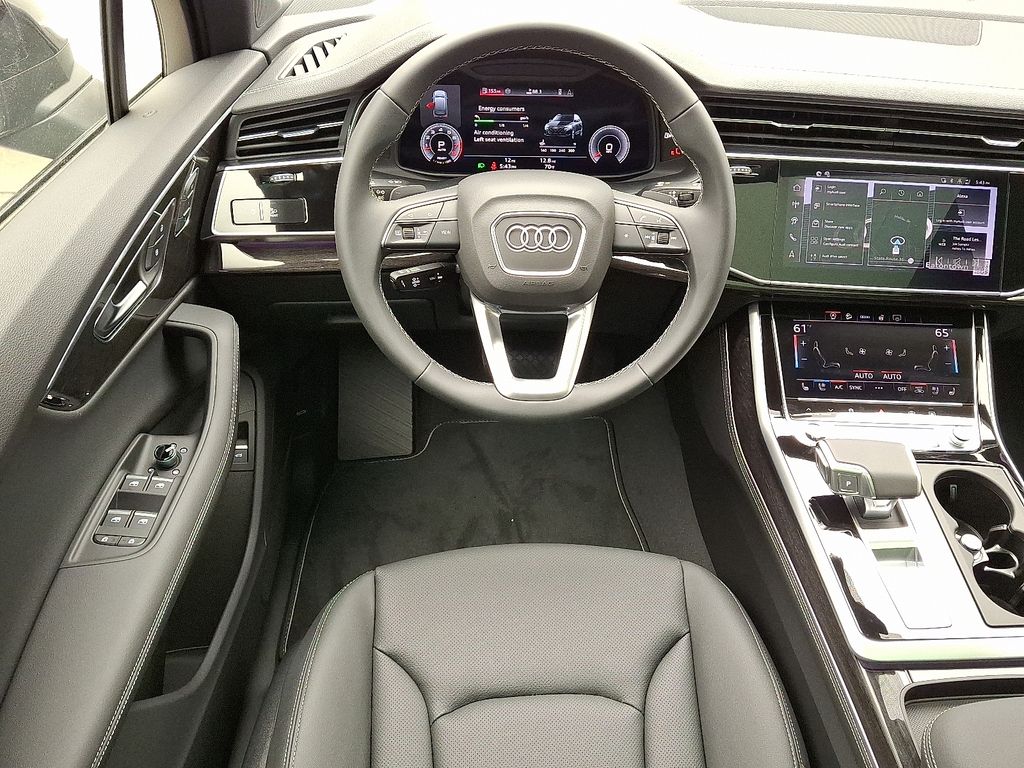 Thumbnail: 2026 Audi Q7 - 6