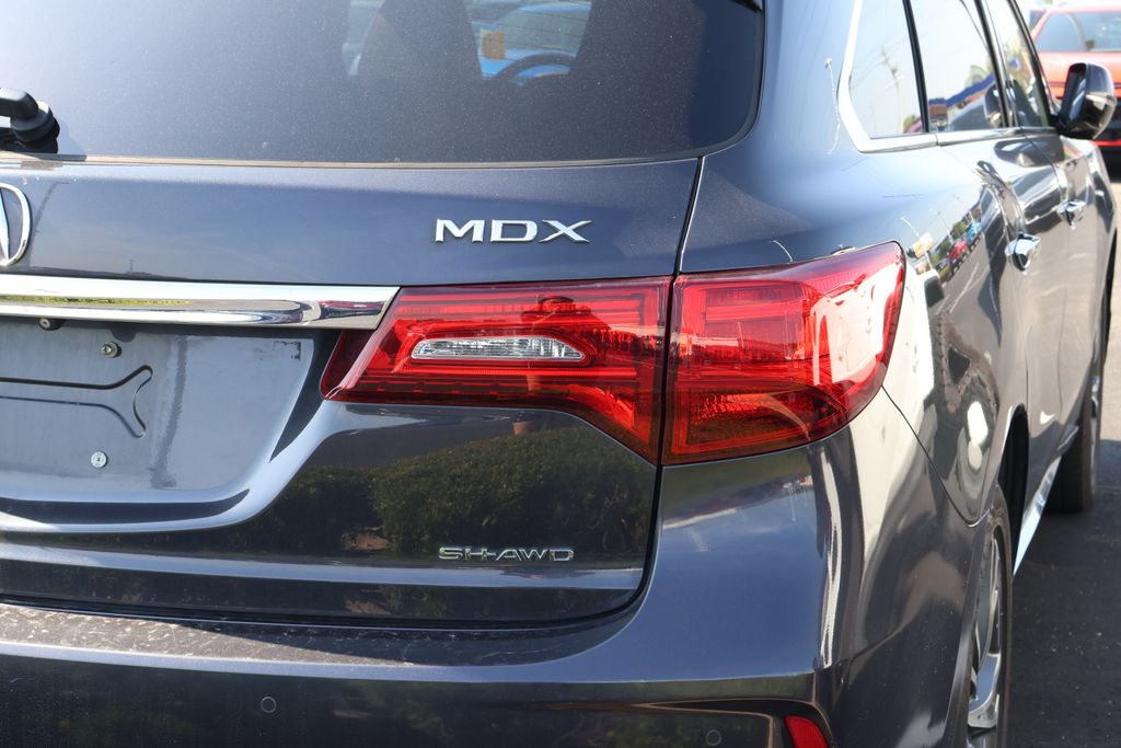 Thumbnail: 2019 Acura MDX - 9