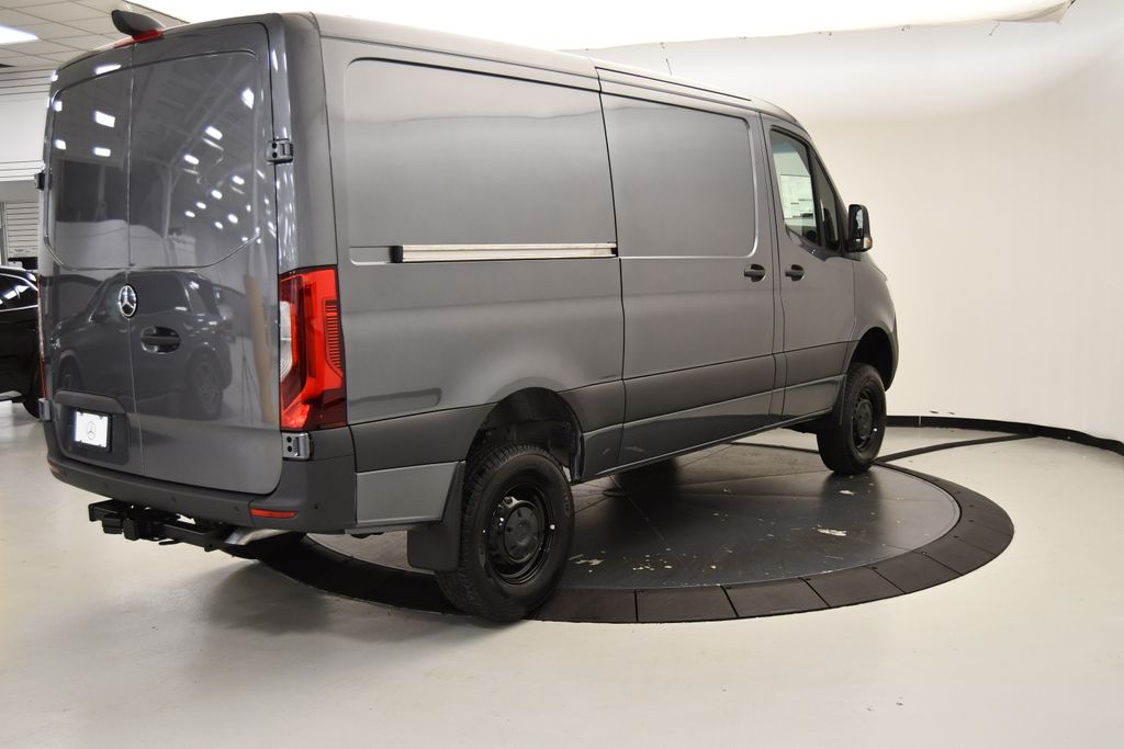 2024 Mercedes-Benz Sprinter 2500 5