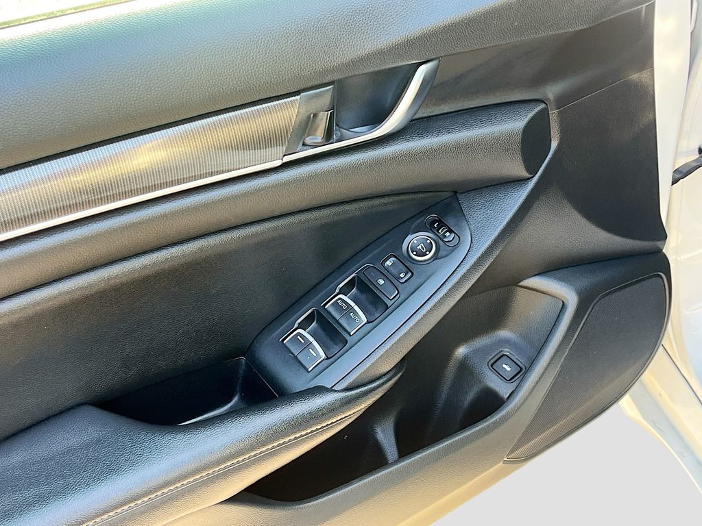 2021 Honda Accord Sport White at Autostrade