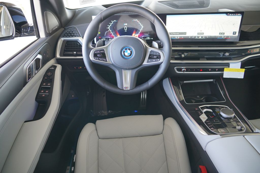 Thumbnail: 2026 BMW X5 - 15