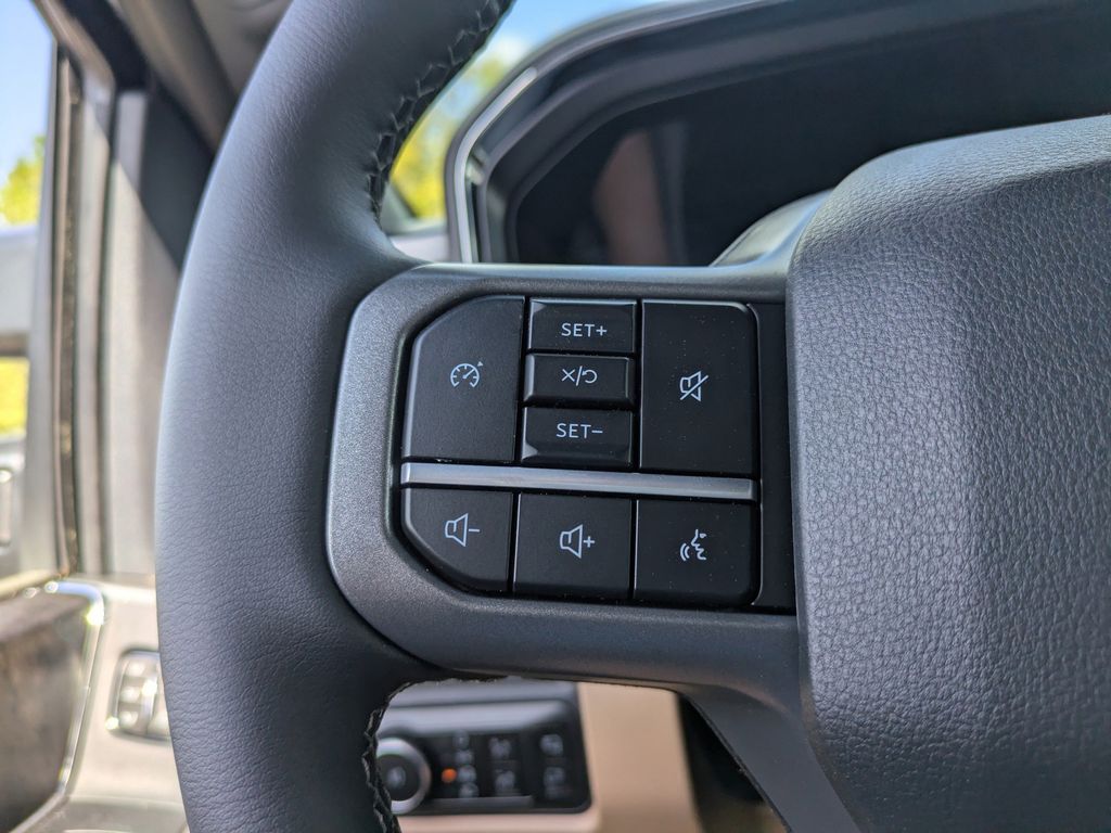 2026 Ford F-350 Super Duty LARIAT