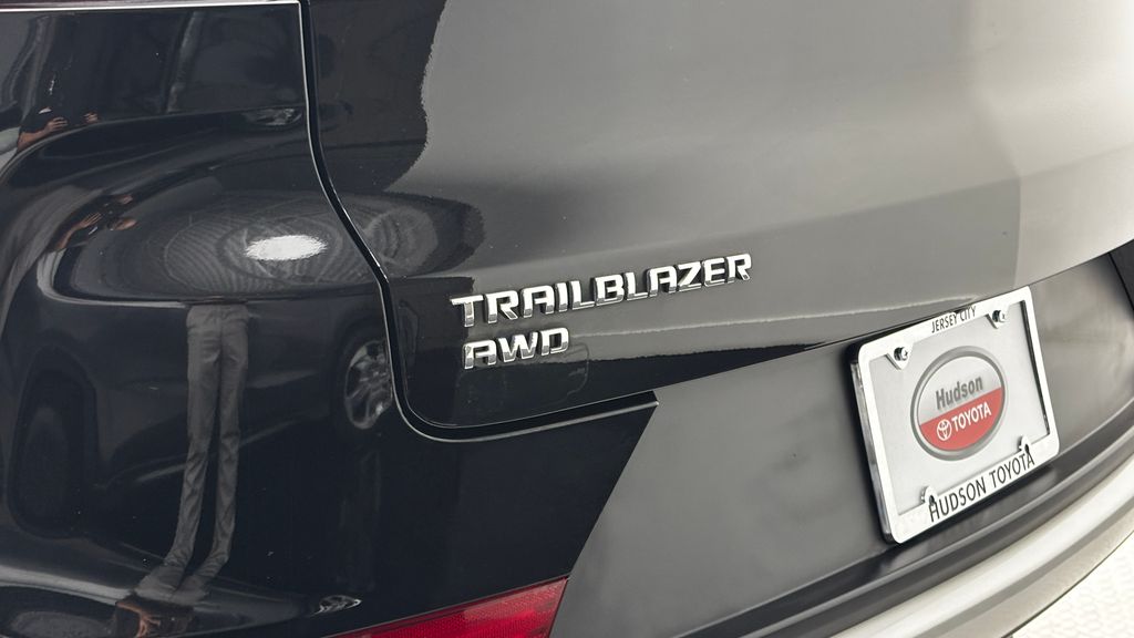 Thumbnail: 2023 Chevrolet TrailBlazer - 5