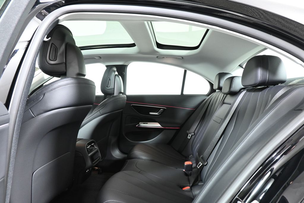 Thumbnail: 2025 Mercedes-Benz E-Class - 25