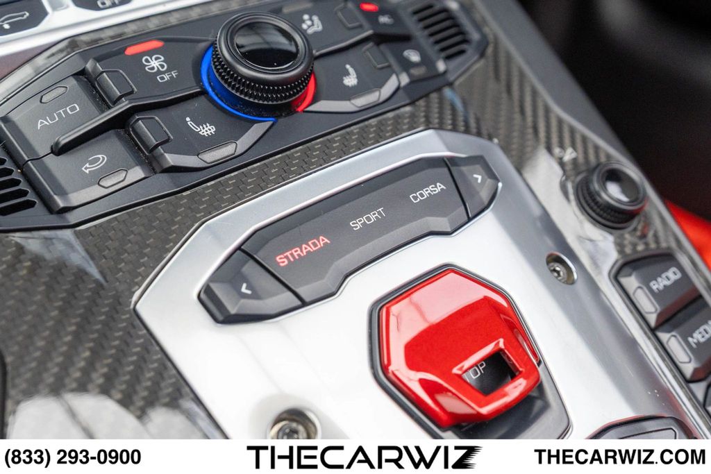 2017 Lamborghini Aventador Base - Photo 64