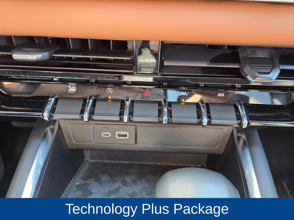 2023 GMC Canyon 4WD Crew Cab Short Box AT4