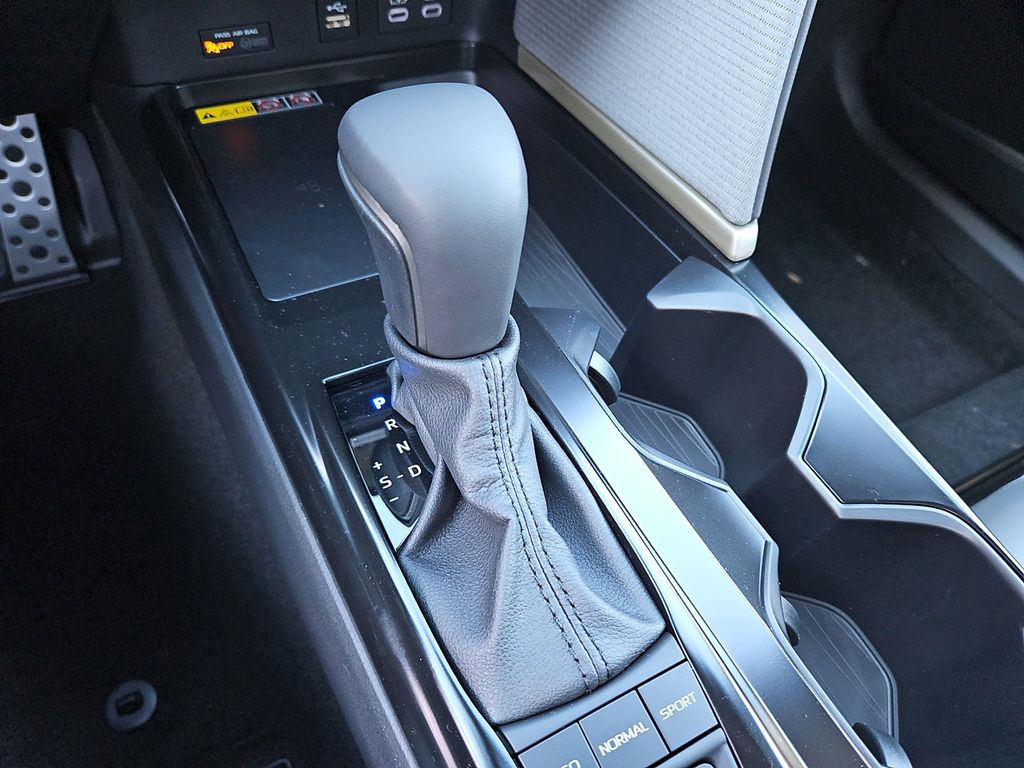 Thumbnail: 2026 Toyota Camry - 14