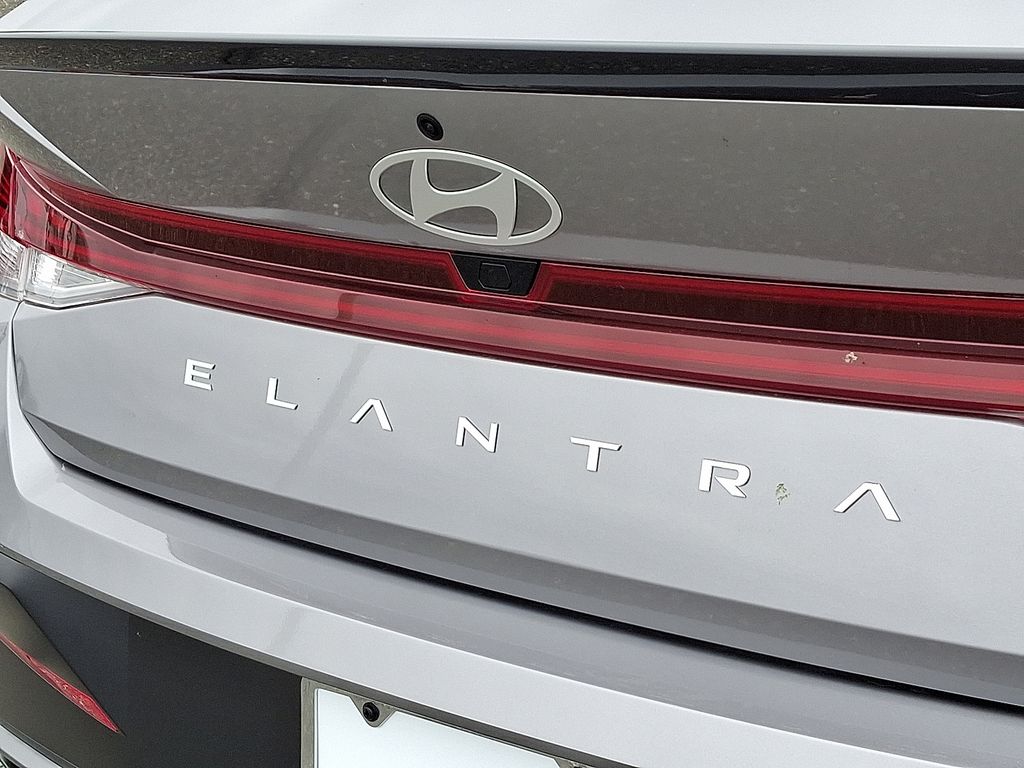 Thumbnail: 2026 Hyundai Elantra - 11