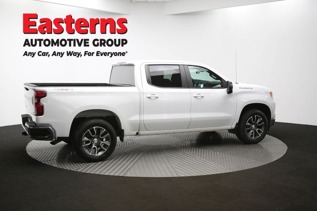 Used 2022 White Chevrolet LT image 43