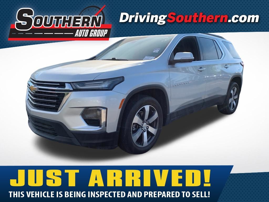 Silver Ice Metallic 2022 Chevrolet Traverse LT Leather FWD SUV / Crossover Front-Wheel Drive 9-Speed Automatic