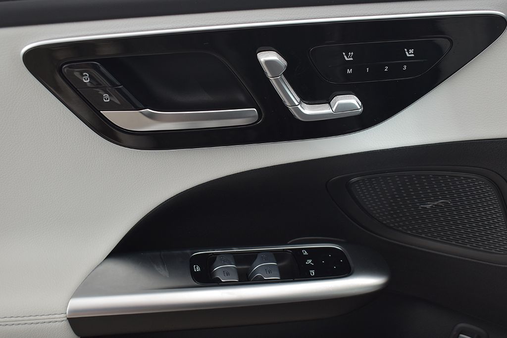 Thumbnail: 2026 Mercedes-Benz C-Class - 12