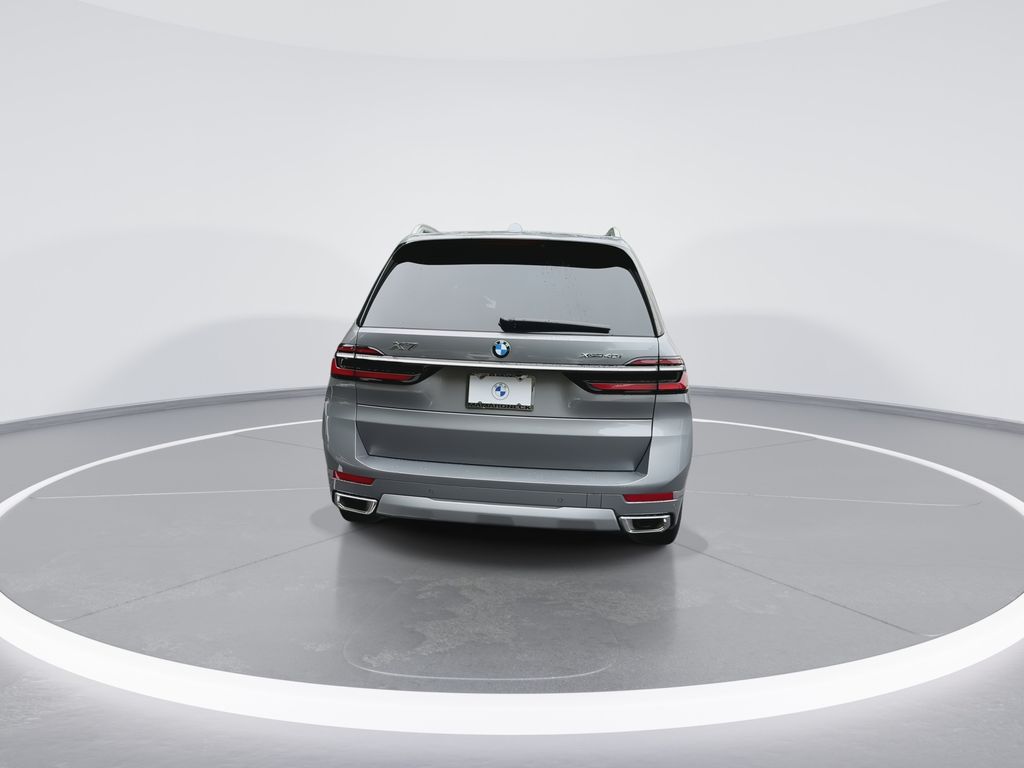 Thumbnail: 2027 BMW X7 - 7