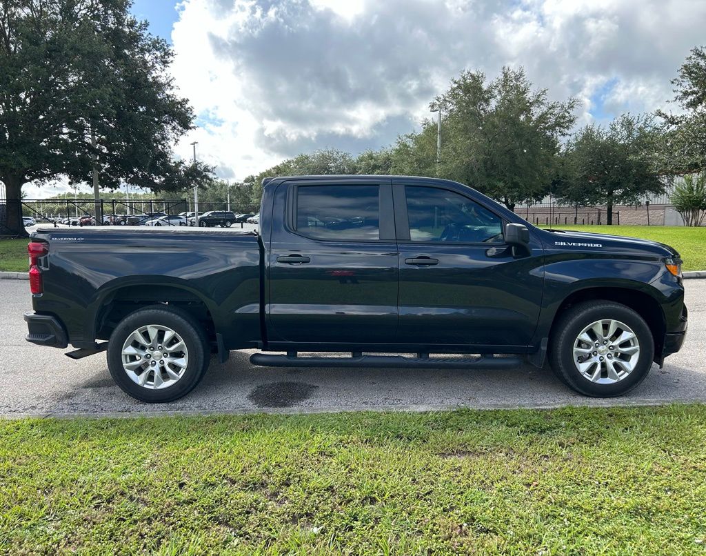 Thumbnail: 2023 Chevrolet Silverado 1500 - 6