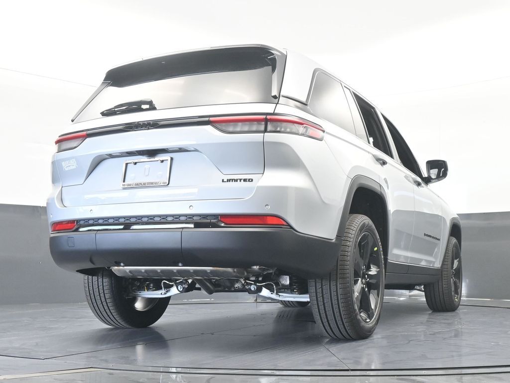 New 2025 Silver Zynith Jeep Limited image 55