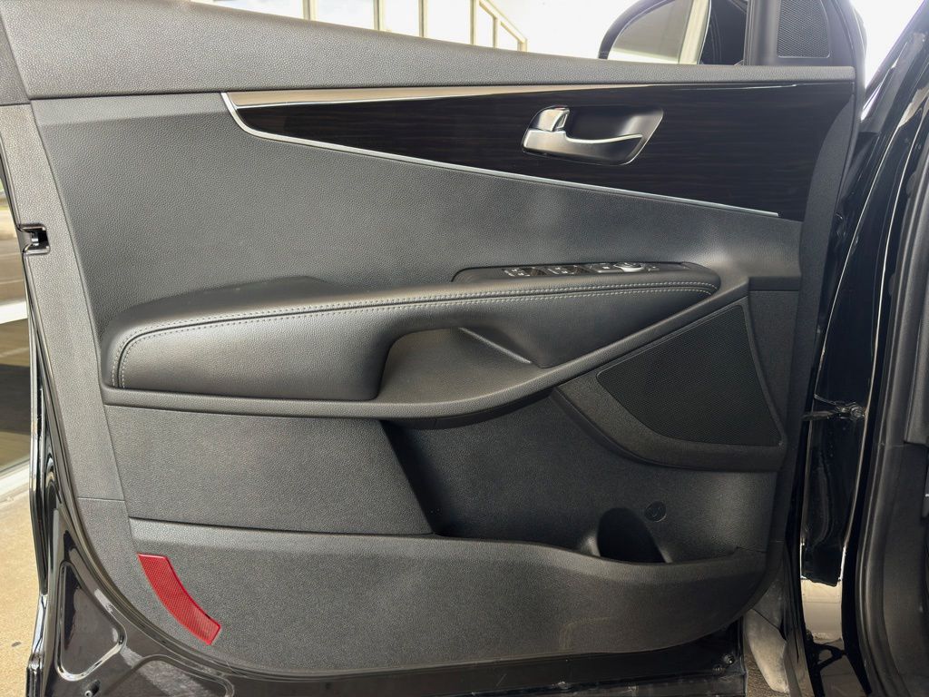 2020 Kia Sorento LX Black at AutoSavvy Houston Southwest