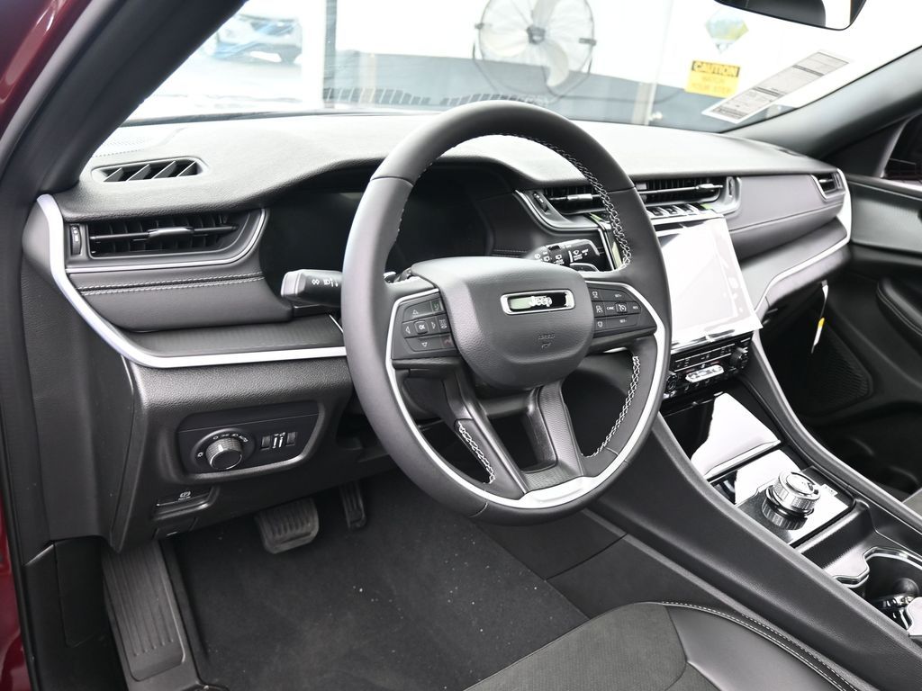 New 2025 Velvet Red Pearlcoat Jeep Altitude X image 10