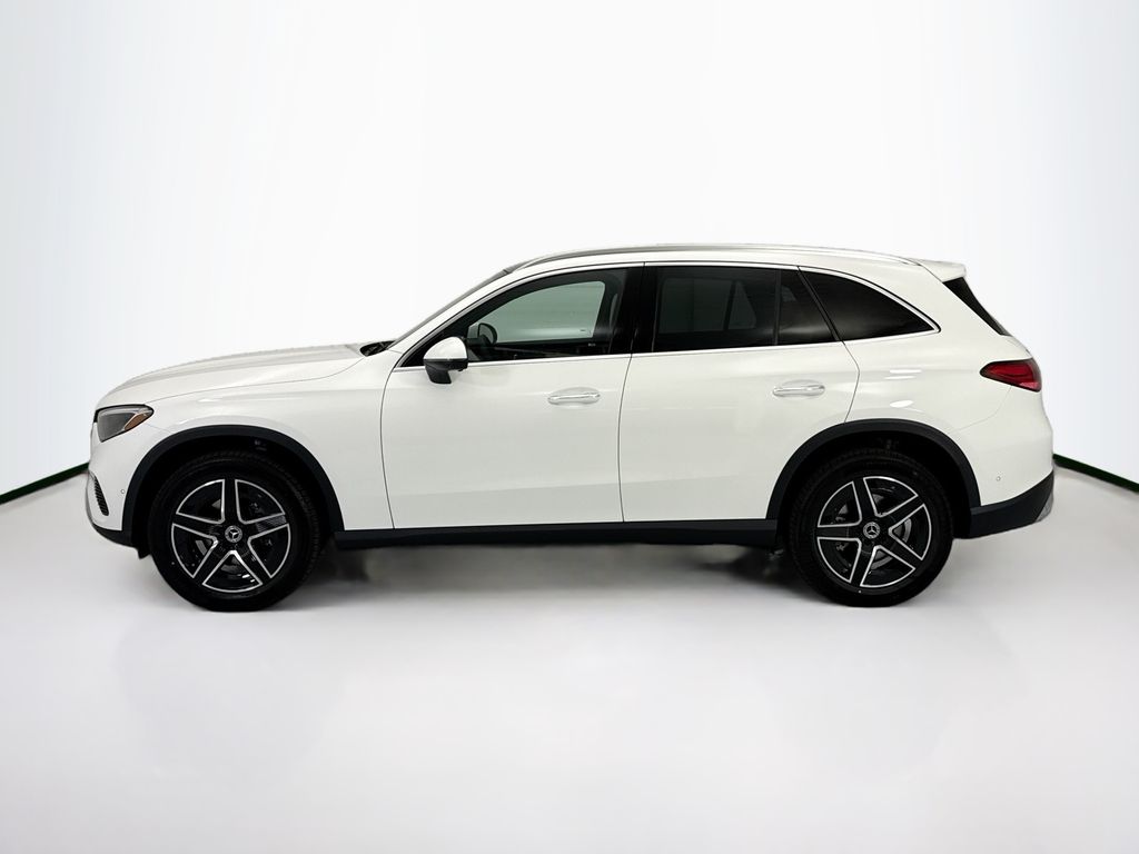 Thumbnail: 2026 Mercedes-Benz GLC - 8